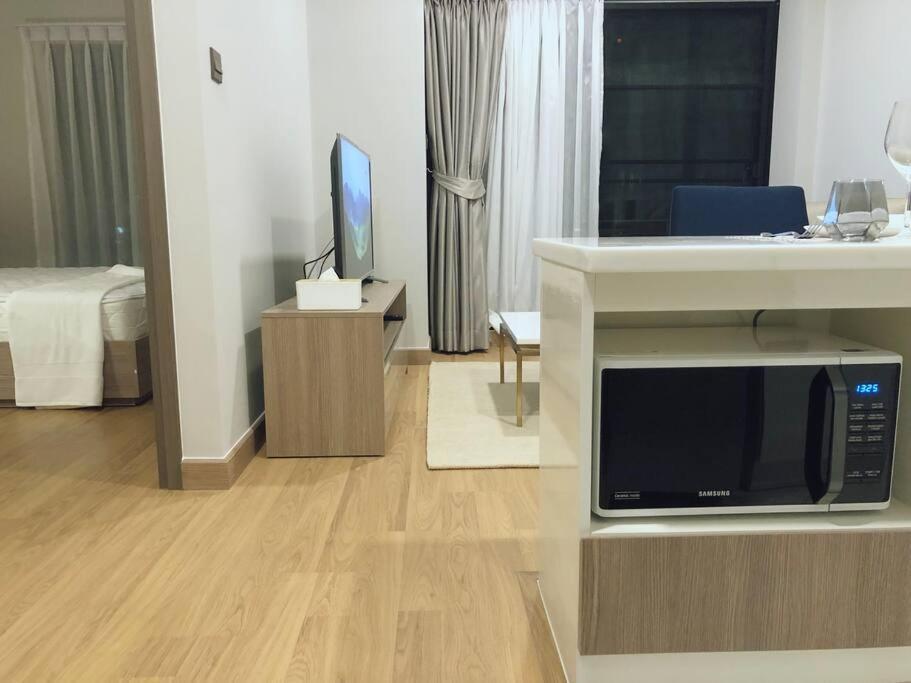 Modern Style Room With Sky Pool 古城边天际泳池公寓 เชียงใหม่ ภายนอก รูปภาพ