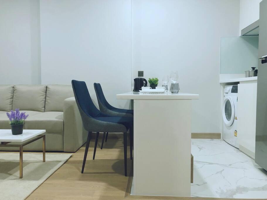 Modern Style Room With Sky Pool 古城边天际泳池公寓 เชียงใหม่ ภายนอก รูปภาพ