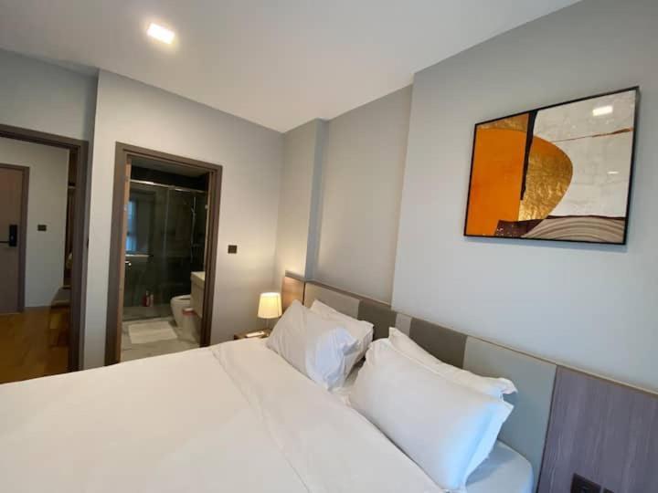 Modern Style Room With Sky Pool 古城边天际泳池公寓 เชียงใหม่ ภายนอก รูปภาพ